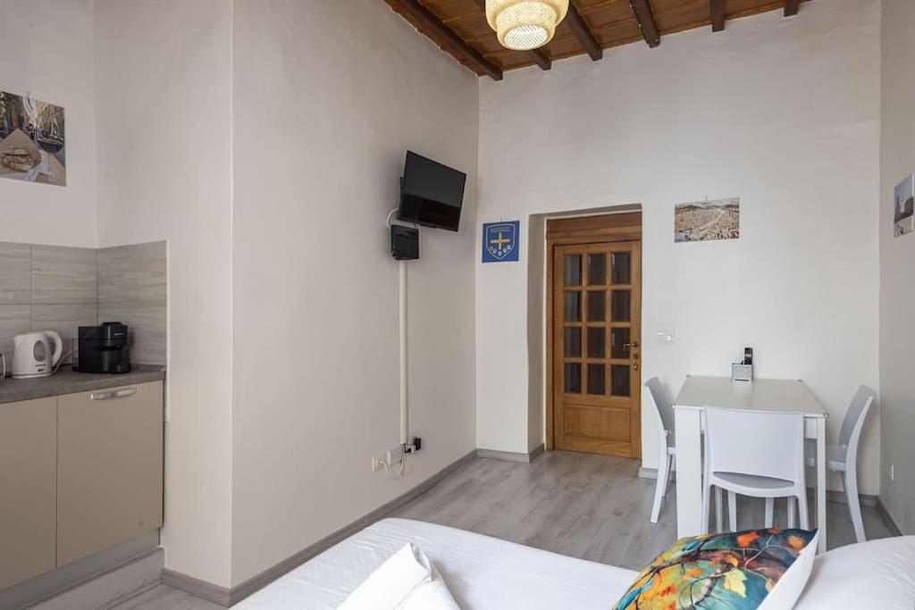 Unyca - Santa Croce Cozy Apartment フィレンツェ エクステリア 写真