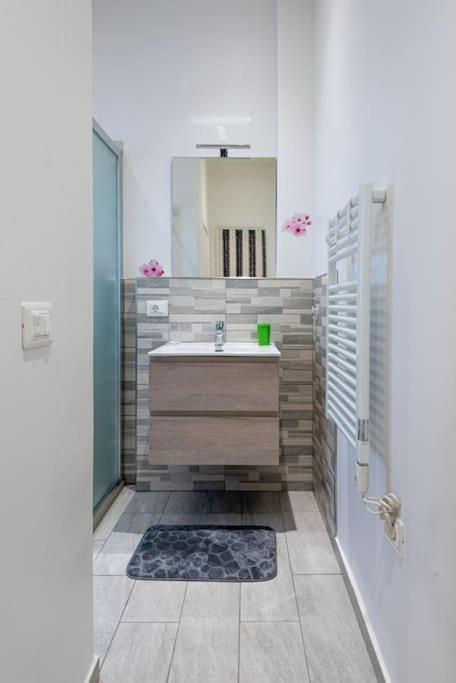 Unyca - Santa Croce Cozy Apartment フィレンツェ エクステリア 写真